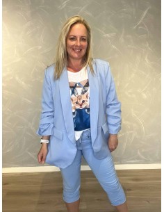 Sky blazer jakke med rynkede ærmer til kvinder – TIPPY Collection