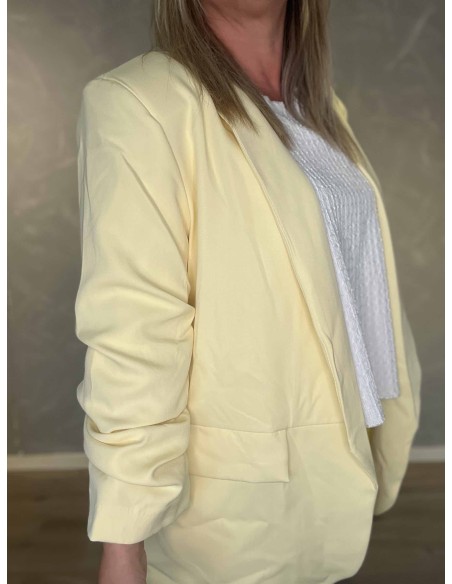 Rynkede ærmer og pyntelommer på blazer – TIPPY