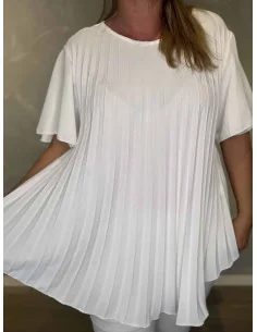 Hvid plisseret bluse med vid pasform til kvinder – TIPPY Collection 2