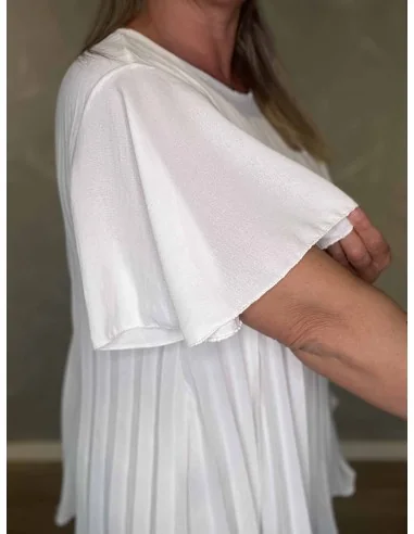 Plisseret struktur på hvid bluse – TIPPY
