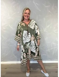 Grøn print kjole med v-hals og asymmetrisk længde til kvinder – TIPPY Italian Select