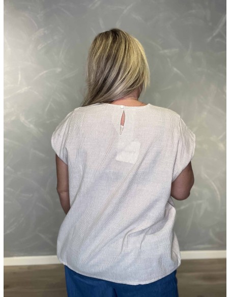Bagside af beige bomuldsbluse til kvinder – TIPPY
