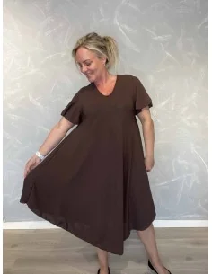 Brun kjole med v-hals og flagermusærmer til kvinder – TIPPY Collection