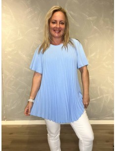 Lyseblå plisseret bluse med vid pasform til kvinder – TIPPY Collection