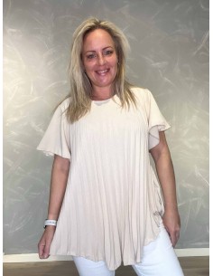 Sand farvet plisseret bluse med vid pasform til kvinder – TIPPY Collection