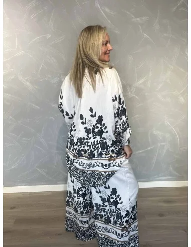 Bagside af blomster sæt med oversized skjorte – TIPPY