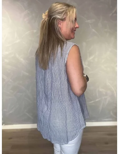 Bagside af navy stribet skjorte bluse til kvinder – TIPPY