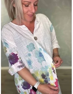 Hvid tunika med blomsterprint og V-udskæring – TIPPY Italian Select TIPPY 2