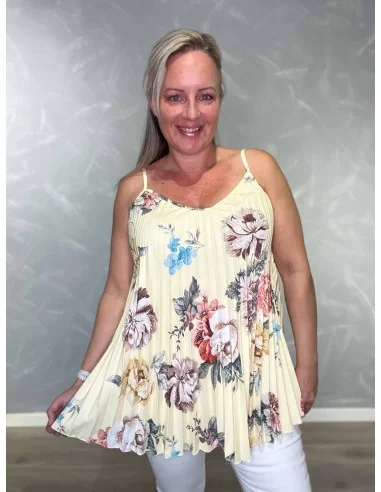 Gul stroptop i polyester, viskose og elastan med blomsterprint – TIPPY Italian Select TIPPY