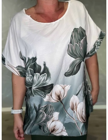Blomsterprint på grøn bluse – TIPPY