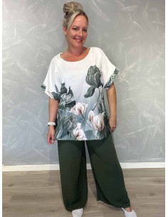 Grønt sæt i polyester, viskose og elastan med blomsterbluse – TIPPY Italian Select TIPPY