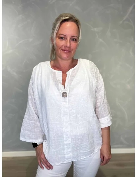 Hvid bluse i bomuld med knap – TIPPY Collection TIPPY