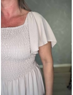 Sand kjole i polyester med smock og flæseærmer – TIPPY Collection TIPPY 2
