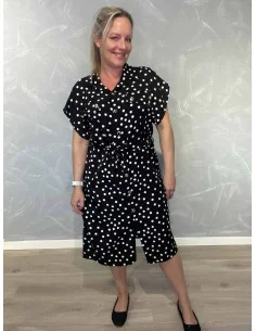 Sort skjortekjole i polyester med prikket mønster og bindebælte – TIPPY Collection TIPPY