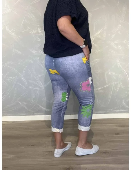 Bagside af denimblå bukser med blomster til kvinder – TIPPY