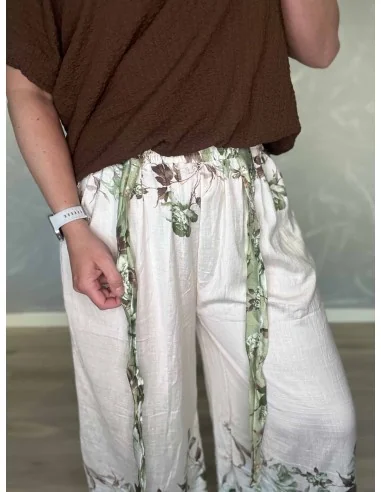Hvid/Grøn bukser med blomsterprint | TIPPY