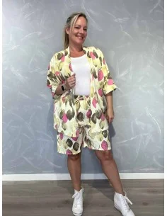 Gul cardigan og shorts i bomuld med bladprint – TIPPY Collection TIPPY