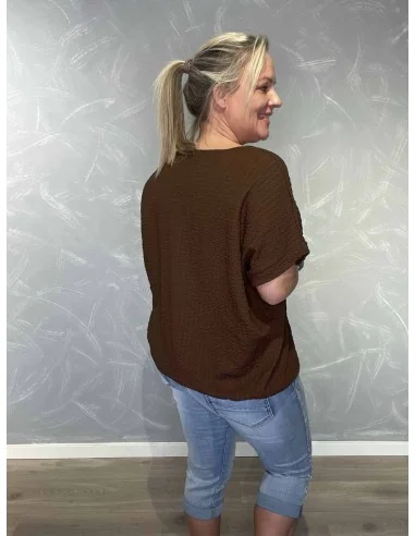 Bagside af brun bluse til kvinder – TIPPY