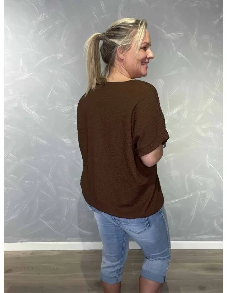 Bagside af brun bluse til kvinder – TIPPY