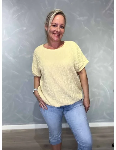 Gul bluse i viskose med struktur og elastik – TIPPY Collection TIPPY