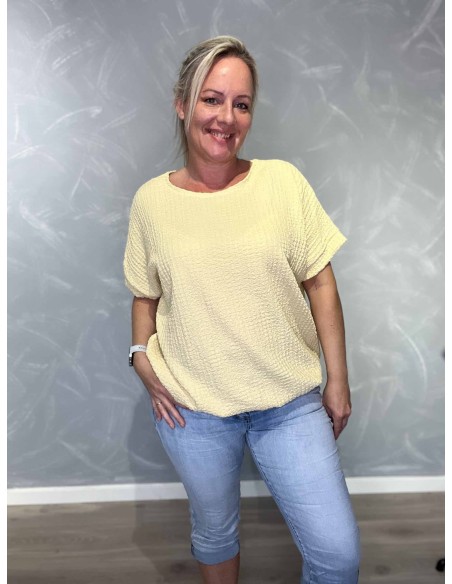 Gul bluse i viskose med struktur og elastik – TIPPY Collection TIPPY