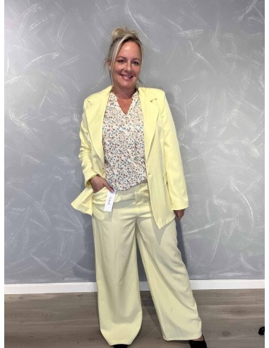 Gul blazer jakke i polyester og elastan med enkel knap – TIPPY Collection TIPPY