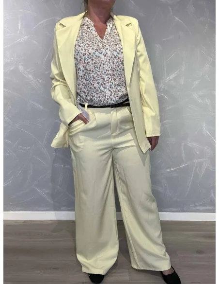 Gule blazer bukser i polyester med bælte og vide ben – TIPPY Collection TIPPY