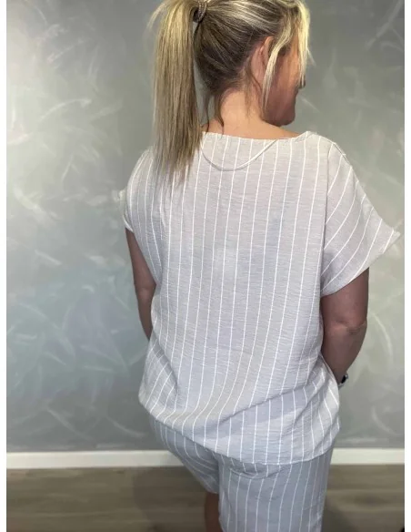 Bagside af sand stribet box T-shirt til kvinder – TIPPY