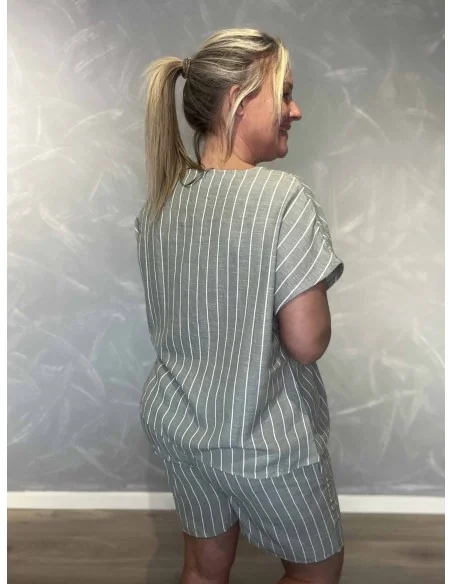 Bagside af khaki stribet box T-shirt til kvinder – TIPP