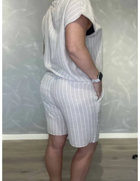Bagside af sand stribede shorts til kvinder – TIPPY