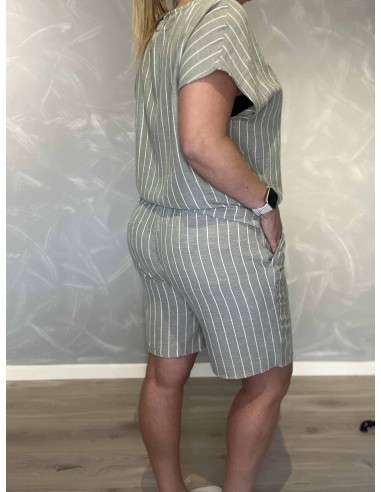 Bagside af khaki shorts til kvinder – TIPPY