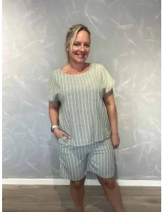 Khaki shorts i polyester med striber, elastik og pynte snøre – Design by TIPPY 2