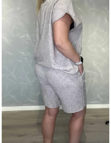 Bagside af grå melange shorts til kvinder – TIPPY