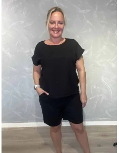 Sorte shorts i polyester med elastik og pynte snøre – Design by TIPPY 2