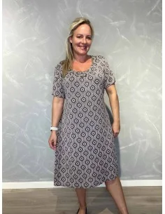 Taupe kjole i viskose med grafisk print og justerbare bindebånd – TIPPY Italian Select TIPPY