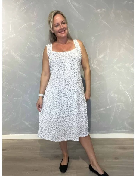 Hvid stropkjole i viskose med blomsterprint og bindebånd – TIPPY Italian Select TIPPY