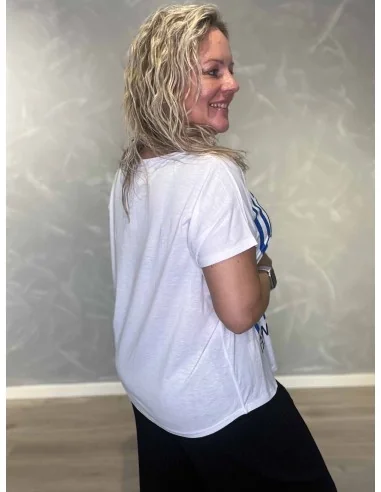 Bagside af hvid T-shirt til kvinder – TIPPY