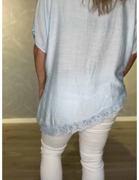 Bagside af sky bluse til kvinder – TIPPY
