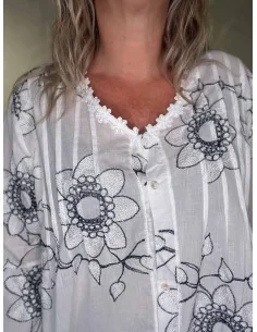 Hvid skjorte i bomuld og polyester med glimmerblomster og blondekant – TIPPY Italian Select 2
