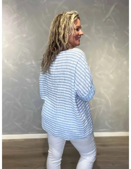 Bagside af sky stribet bluse til kvinder – TIPPY
