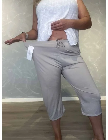 Nærbillede af stræk på polyester knickers – TIPPY