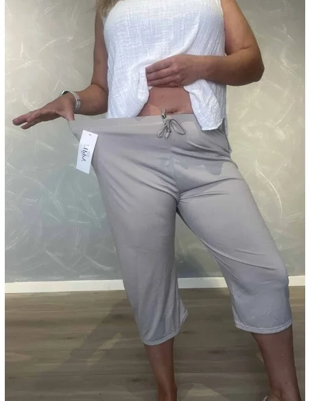 Nærbillede af stræk på polyester knickers – TIPPY