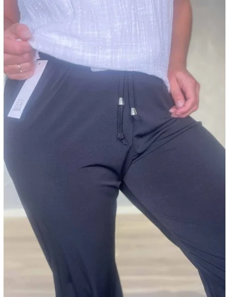 Elastiktalje på sort knickers – TIPPY