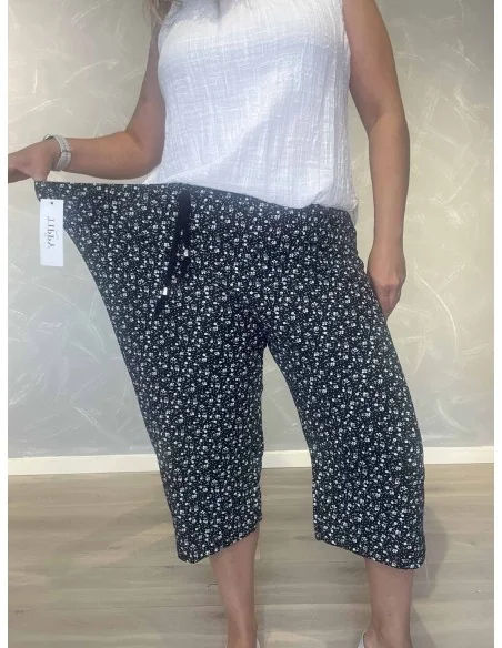 Nærbillede af stræk på 95% polyester og 5% elastan knickers – TIPPY