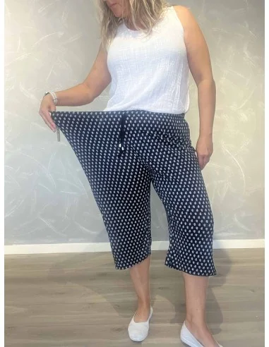 Nærbillede af stræk på 95% polyester og 5% elastan knickers – TIPPY