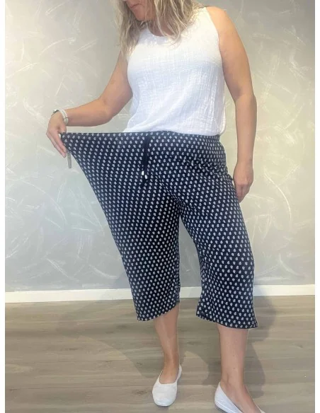 Nærbillede af stræk på 95% polyester og 5% elastan knickers – TIPPY