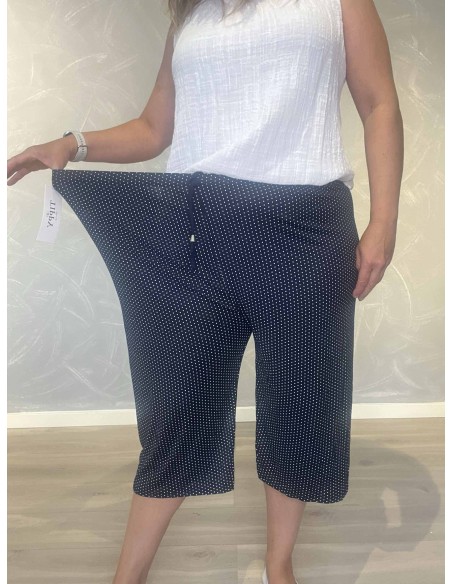 Nærbillede af stræk på 95% polyester og 5% elastan knickers – TIPPY