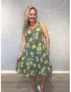 Khaki kjole i 95% bomuld og 5% elastan med citronprint – TIPPY Collection