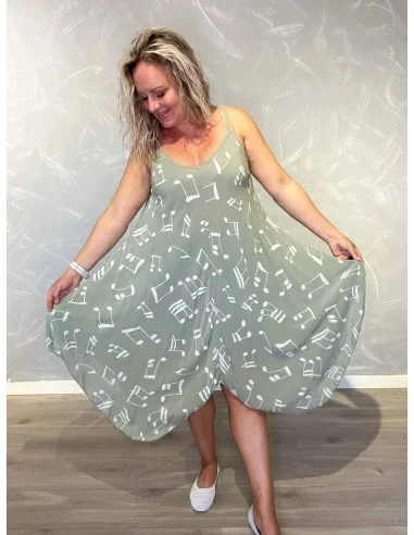 Nodeprint på khaki stropkjole – TIPPY