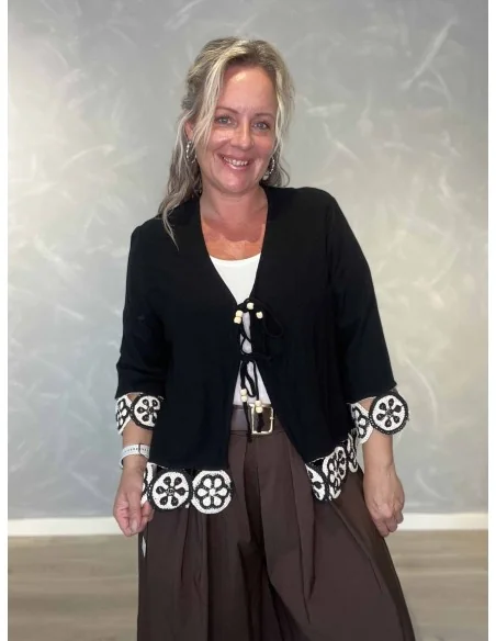 Sort cardigan i 70% viskose og 30% hør med hæklede kanter – TIPPY Italian Select TIPPY